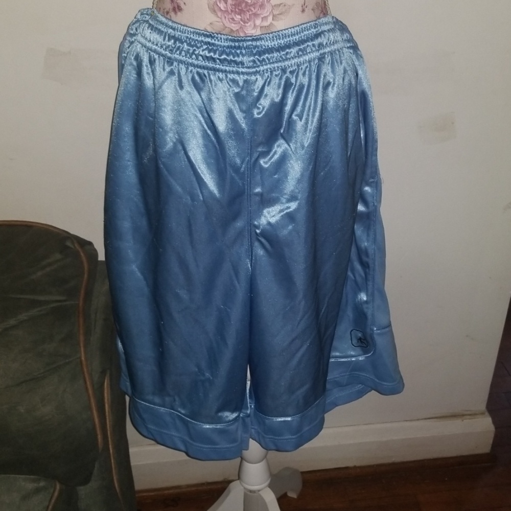 Men's basketball shorts